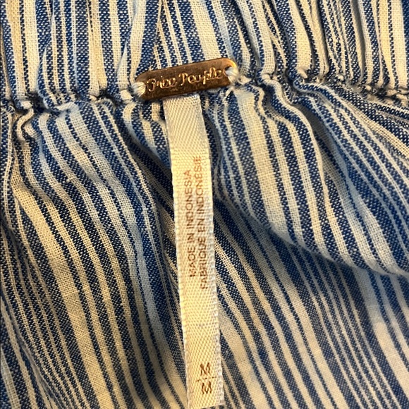 Free People linen/cotton top - Picture 6 of 7